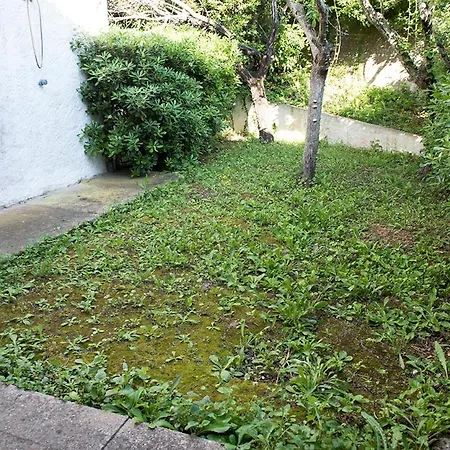 N106 - Numana, Con Giardino