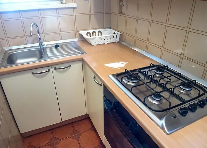 N106 - Numana, Con Giardino * Numana